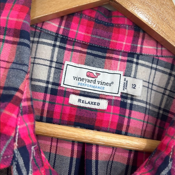 Vineyard Vines Relaxed Performance Fit Flannel Size 12 EUC - Picture 2 of 4
